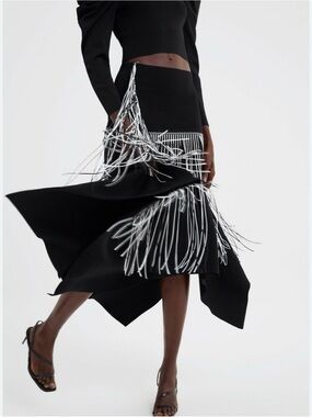 ZARA Black White Fringed AsymmetricTight Knit Viscose Pull On Midi Skirt Large
